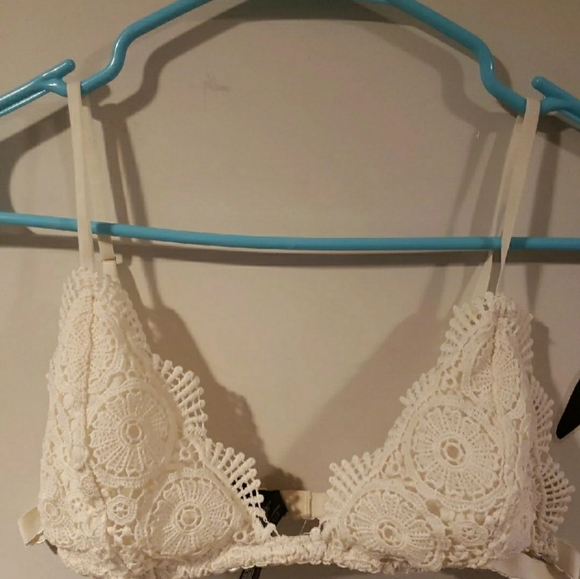 Bralette - Picture 2 of 4